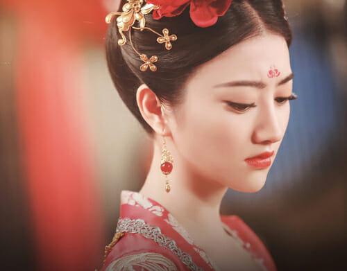 古代中国女性の額のワンポイントメイク 花钿 中国歴史 民族